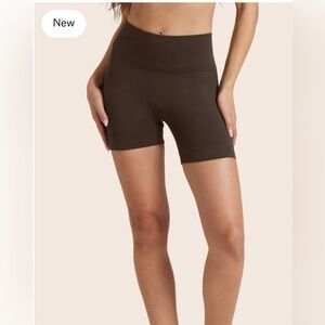 SET active Sculptflex Power Biker Shorts in Espresso Brown